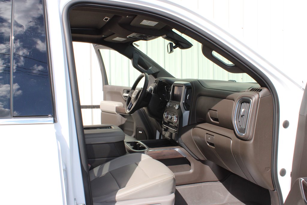 GMC Sierra photo 24