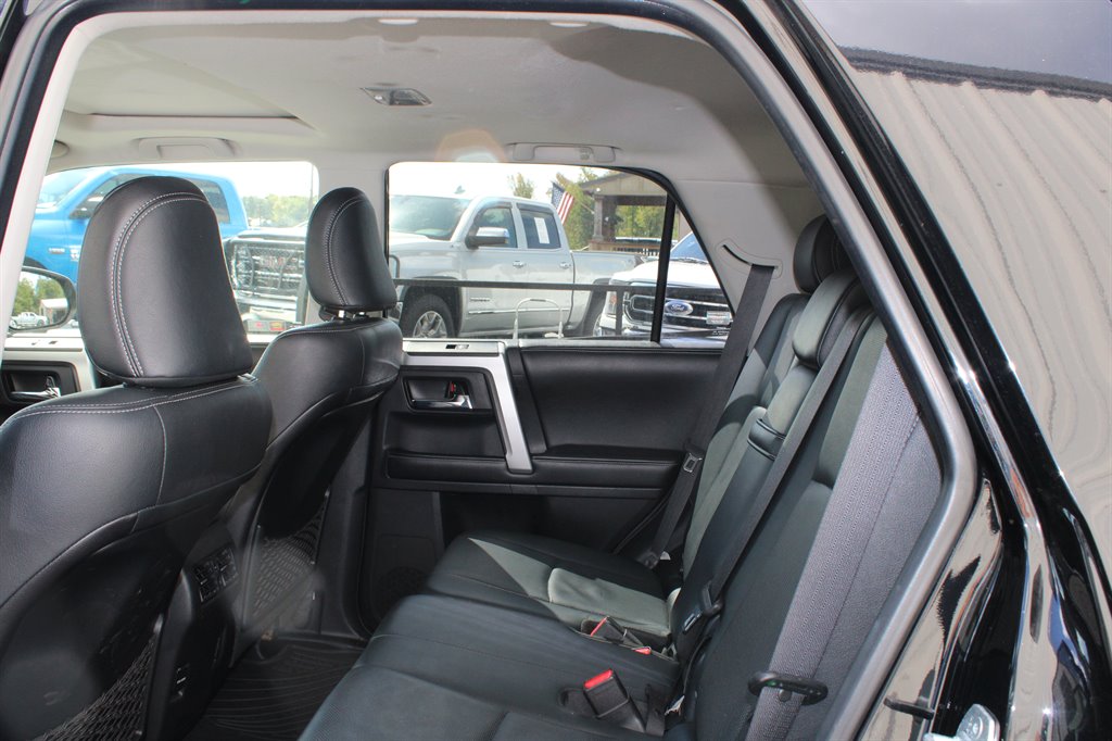 Toyota 4Runner photo 21