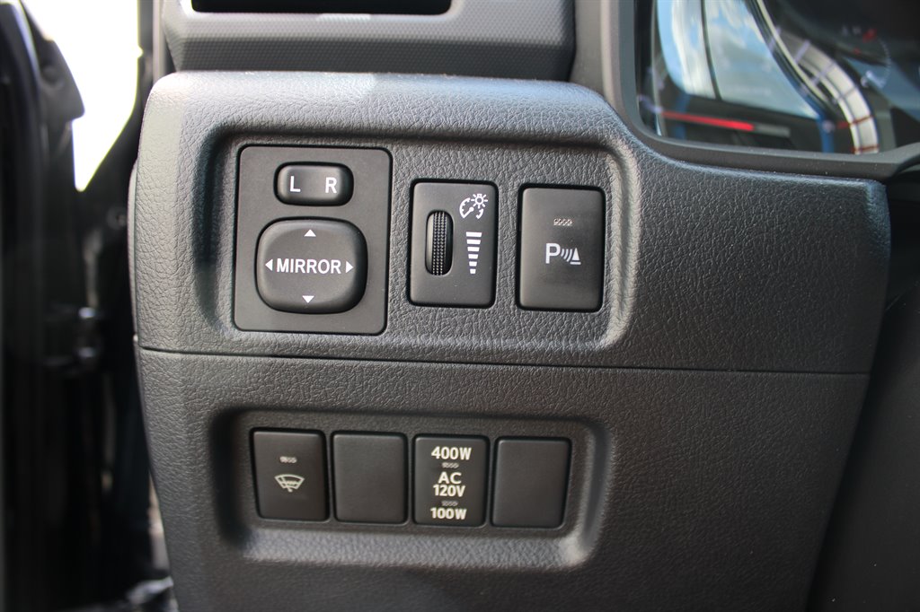 Toyota 4Runner photo 18