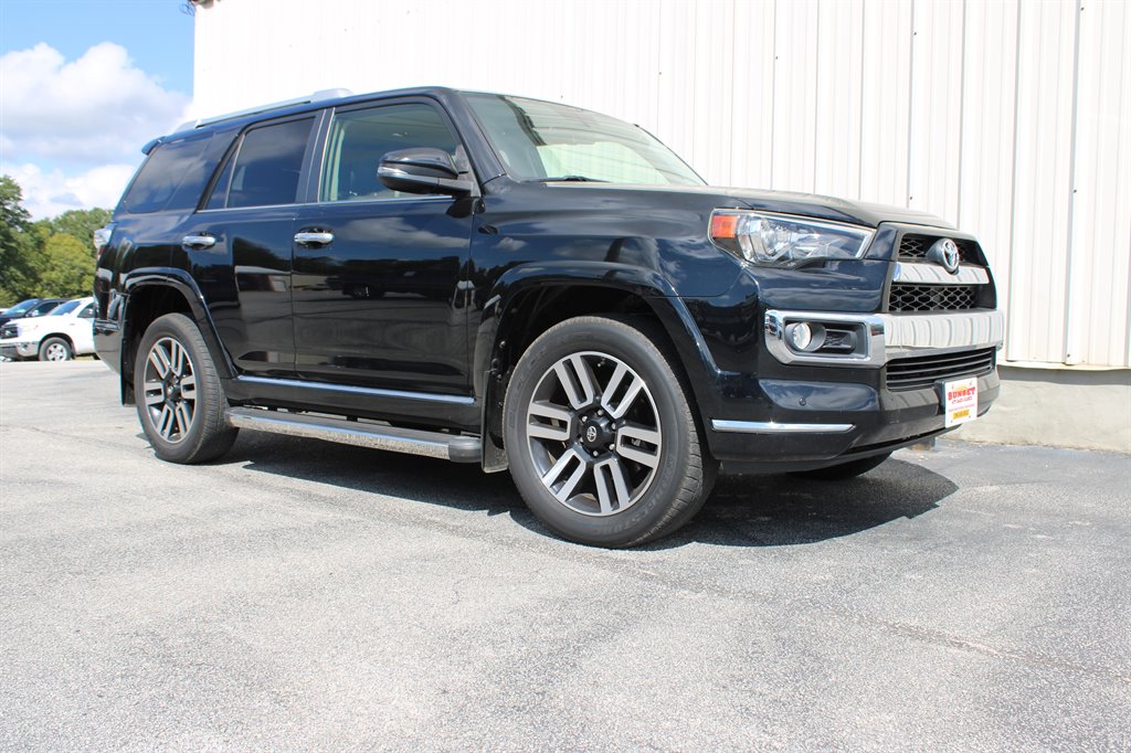 Toyota 4Runner photo 2