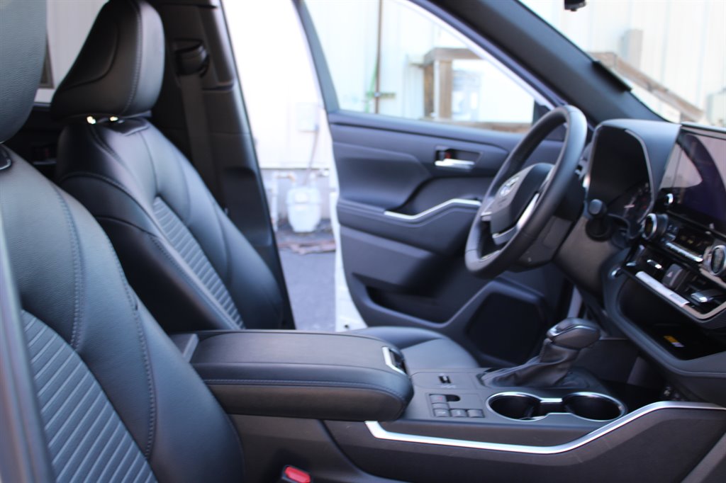 Toyota Highlander photo 30