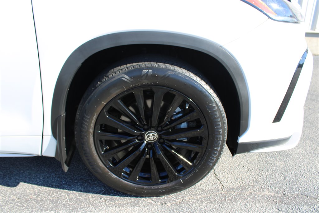 Toyota Highlander photo 5