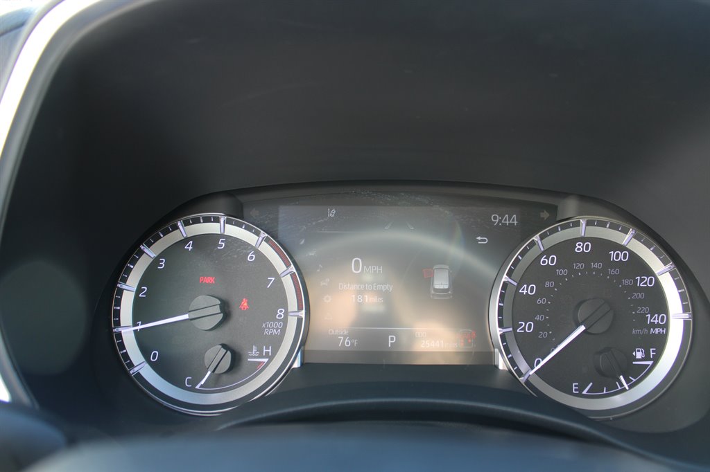 Toyota Highlander photo 13