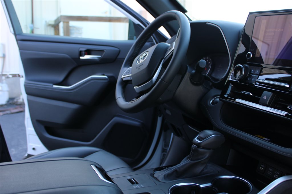 Toyota Highlander photo 29