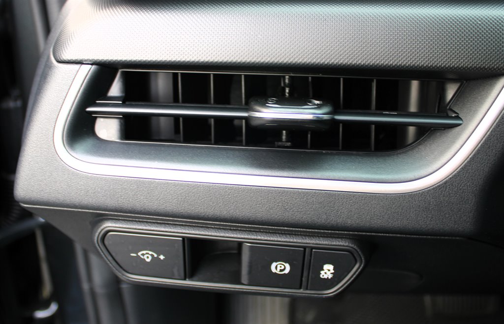 Kia K4 photo 8