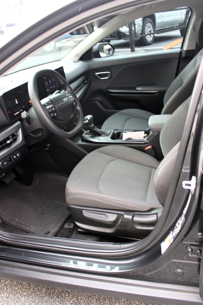 Kia K4 photo 17