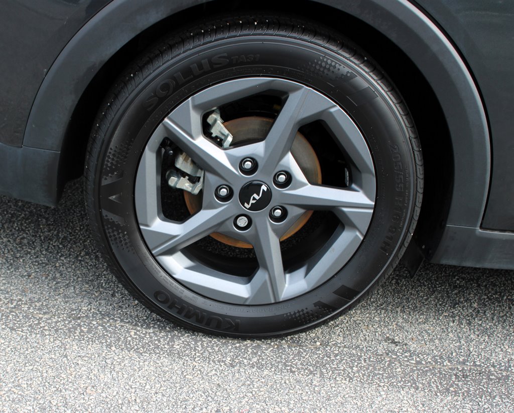 Kia K4 photo 5